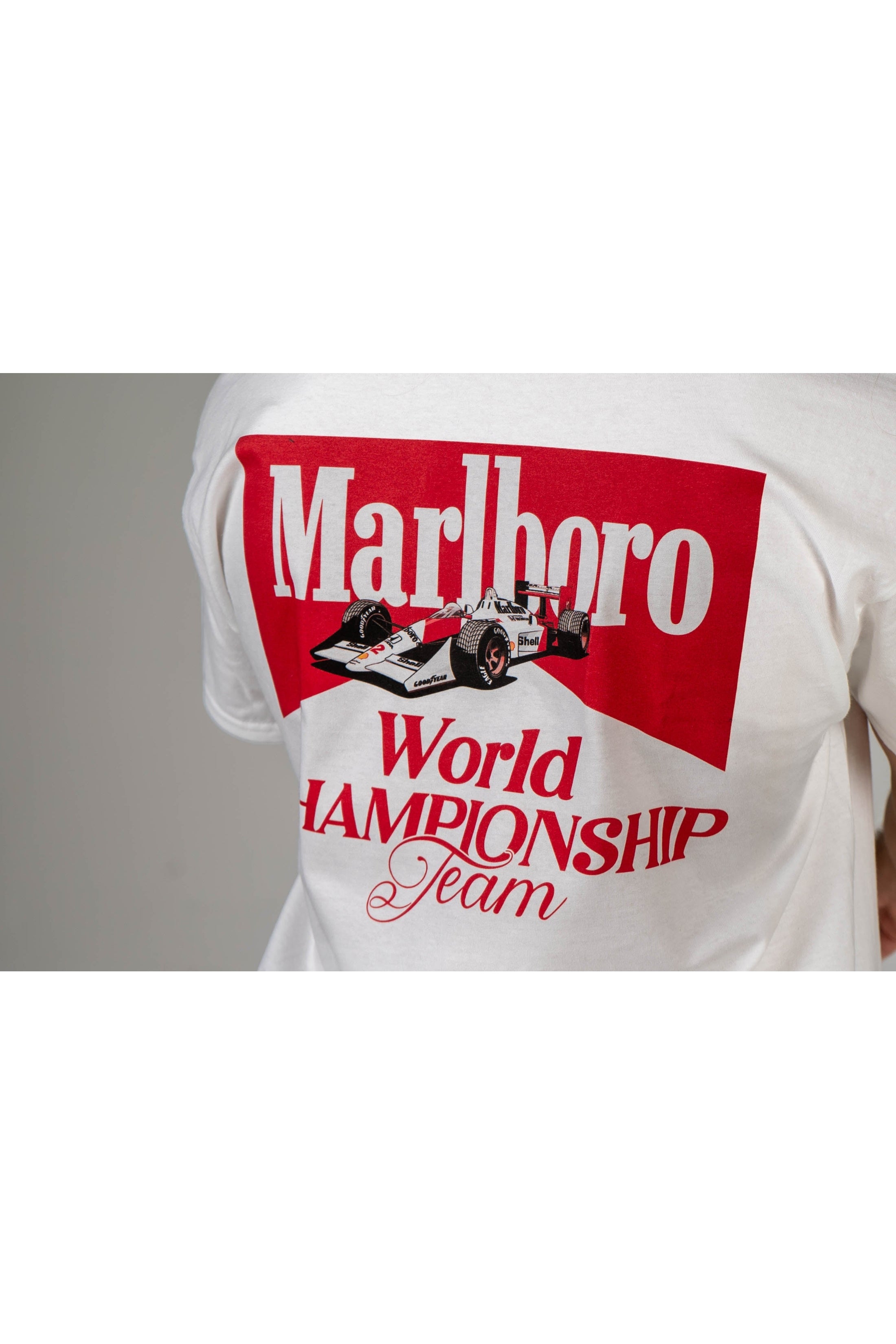 Camiseta "M4rlboro Racing Club"